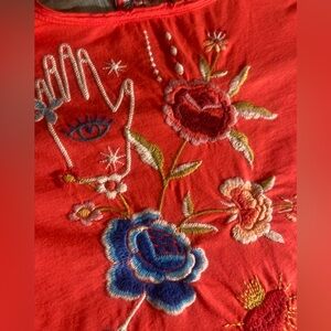 Johnny Was Red Embroidered T shirt top boho XS S Hand eye 👁️ floral